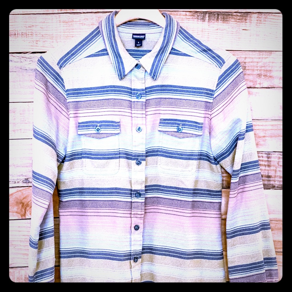 pategonia Women’s Long-Sleeved Fjord Flannel